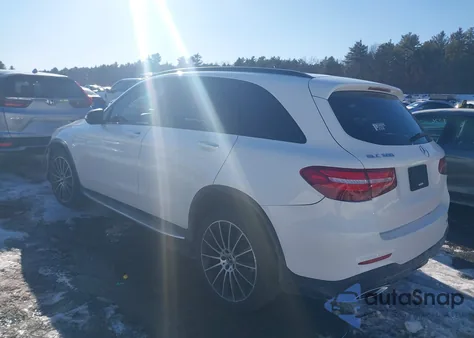 2019 Mercedes-Benz Glc 300 z USA, uszkodzony, nr VIN WDC0G4JB6K1000336